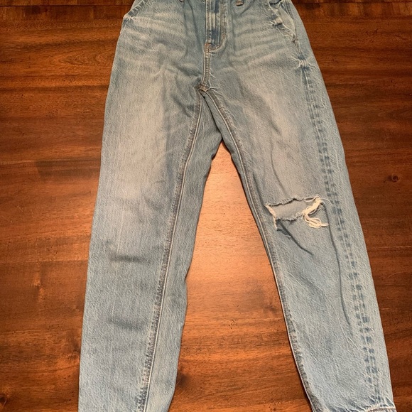 American Eagle Highest Rise Mom Jeans Women’s 00 Short - Picture 2 of 7